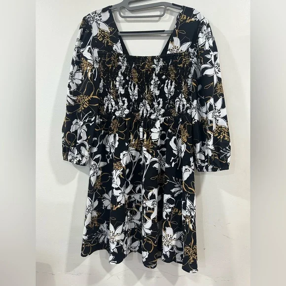 Floral Black and White  Dress with Gold Accents size M - Picture 4 of 5